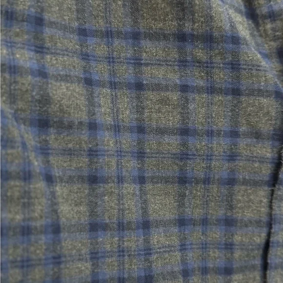 UNTUCKit Men's Gray and Blue Checkered Shirt - Picture 3 of 3
